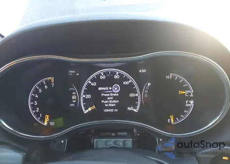 2019 Jeep Grand Cherokee Limited 4X2 from USA, damaged, VIN 1C4RJEBG2KC657136